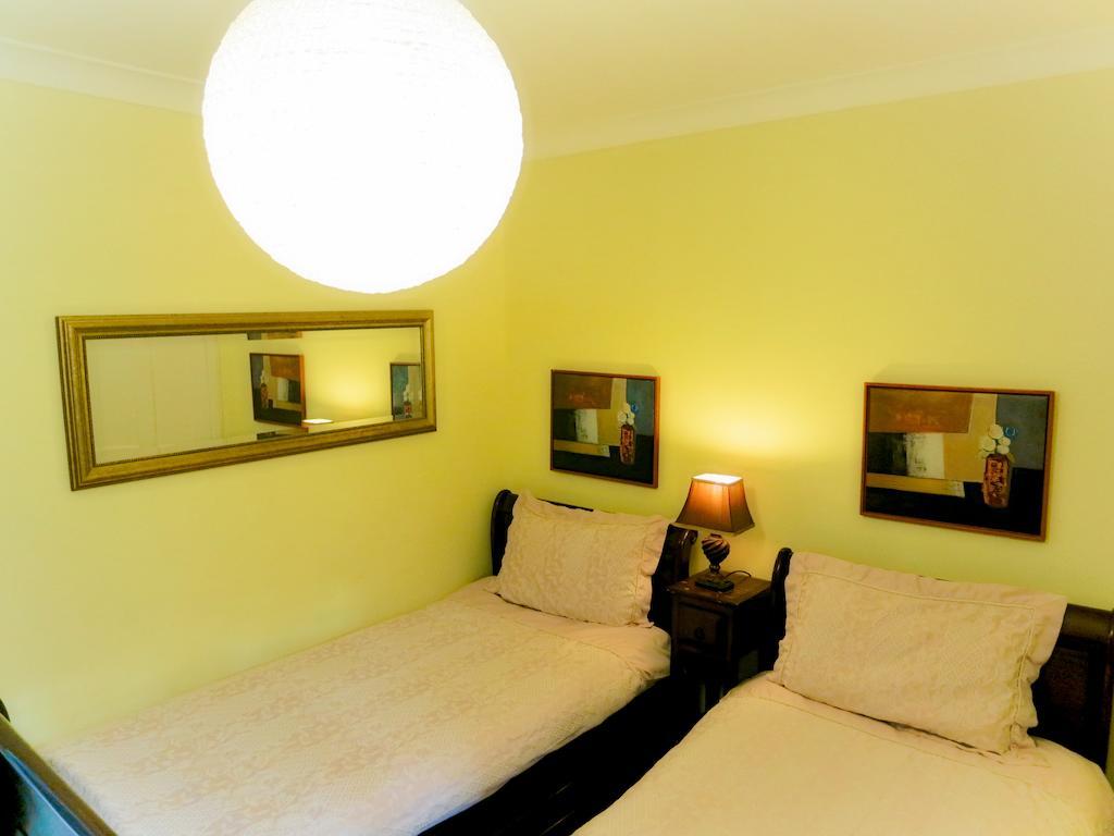 Bed and Breakfast Angel View Guildford Zimmer foto